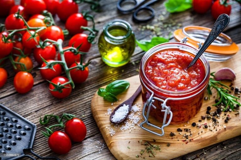 How Long Does Tomato Sauce Last In The Fridge?